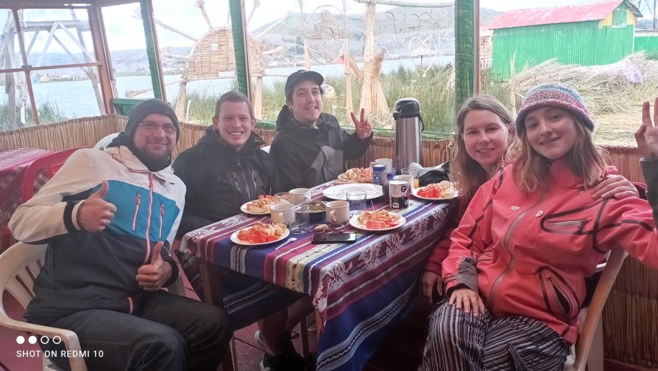 Uros Lodge Lover Titiqaqa Puno Exterior photo