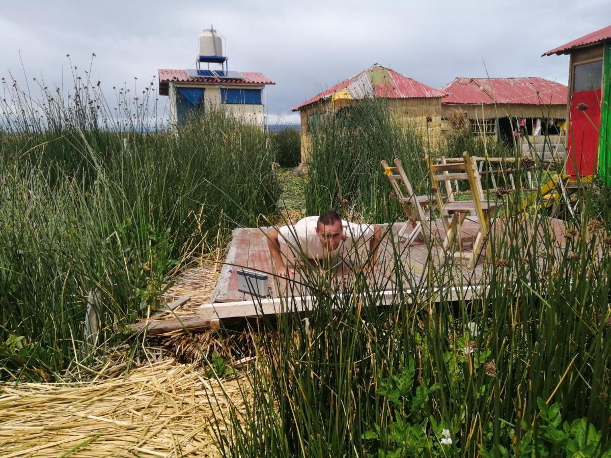 Uros Lodge Lover Titiqaqa Puno Exterior photo